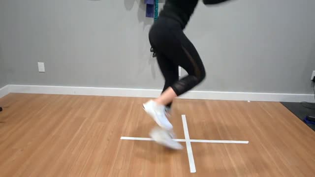 한발 뛰기 착지